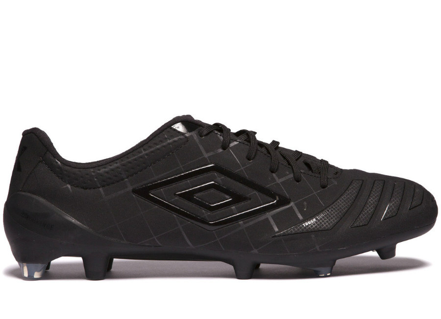 Umbro UX Accuro Pro Hg - Black / Black
