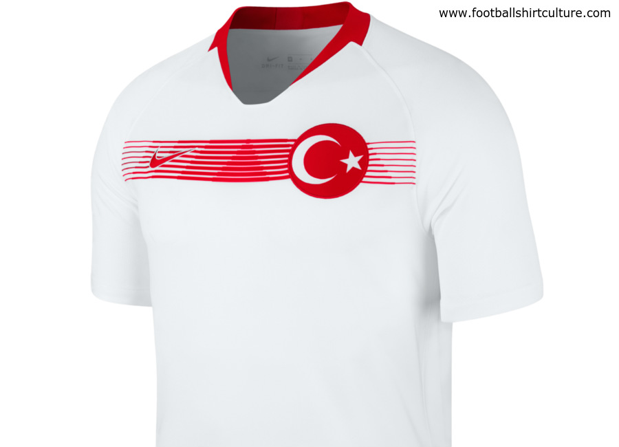 Turkey 2018 Nike Away Kit