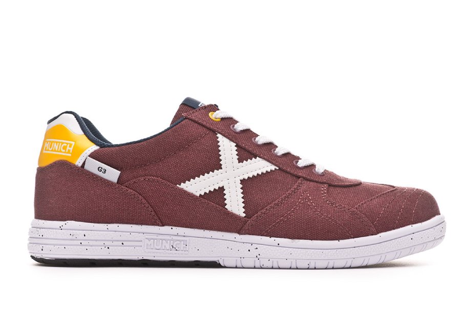 Munich G3 Canvas - Maroon #futsal