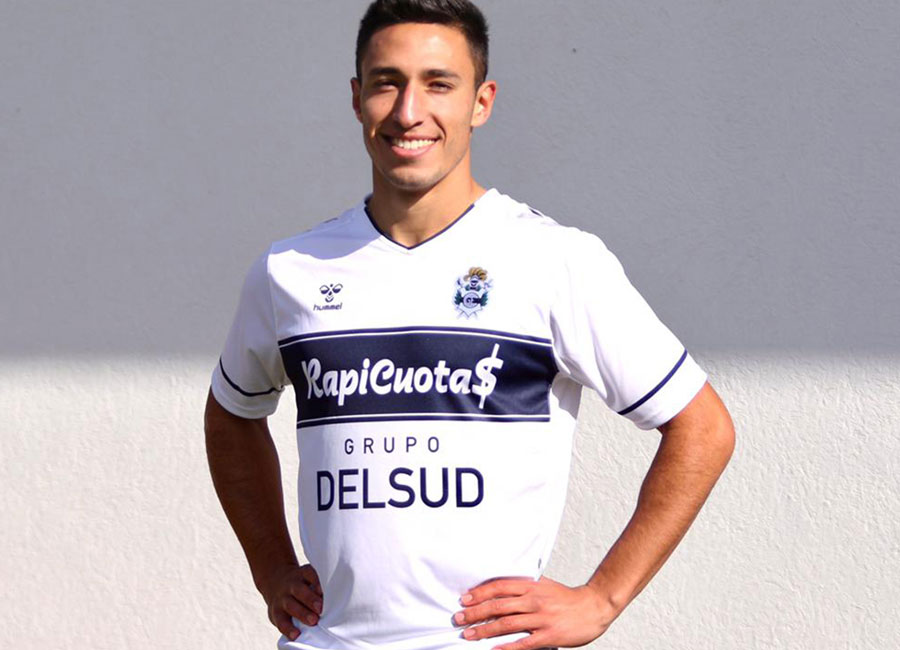 Gimnasia 2021-22 Hummel Home Shirt #AguanteGimnasia #AguanteGimnasia #Gimnasia #sharethegame