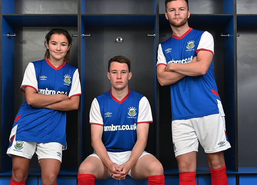 Linfield FC 2021-22 Umbro Home Kit #LinfieldFC #umbro #Linfield