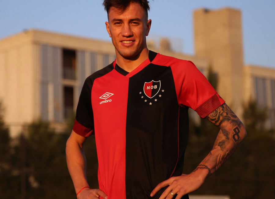 Newell's Old Boys 2021-22 Umbro Home Shirt #Newells #SangreLeprosa #umbro