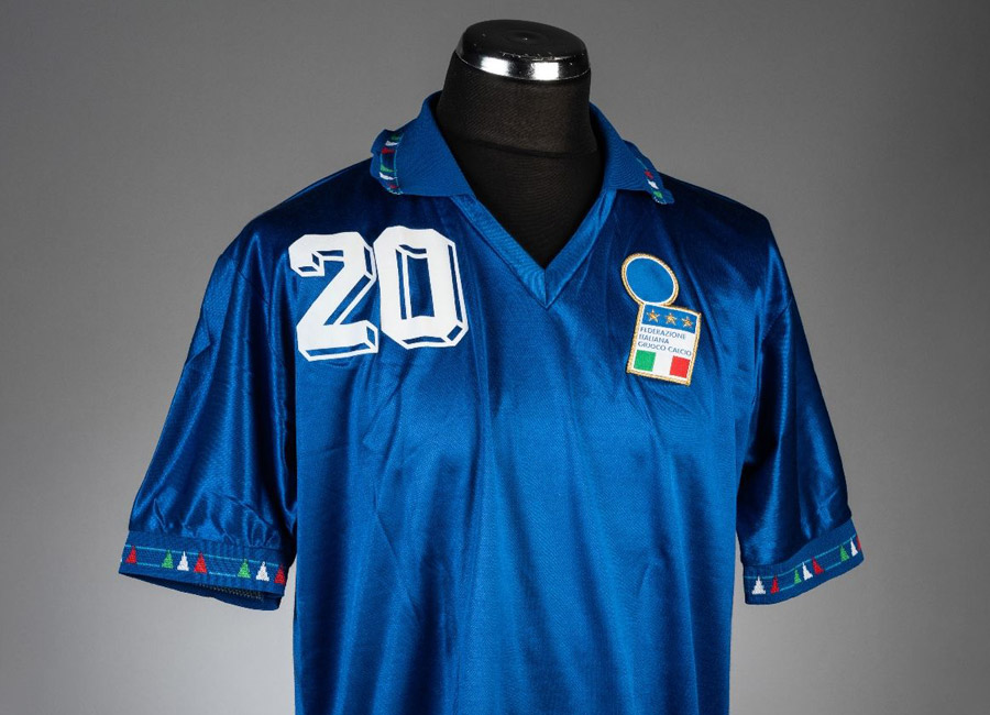 Going, Going, Gone - Roberto Baggio's Italy 1992 U.S. Cup Jersey #matchworn #shirtcollector #Baggio #RobertoBaggio