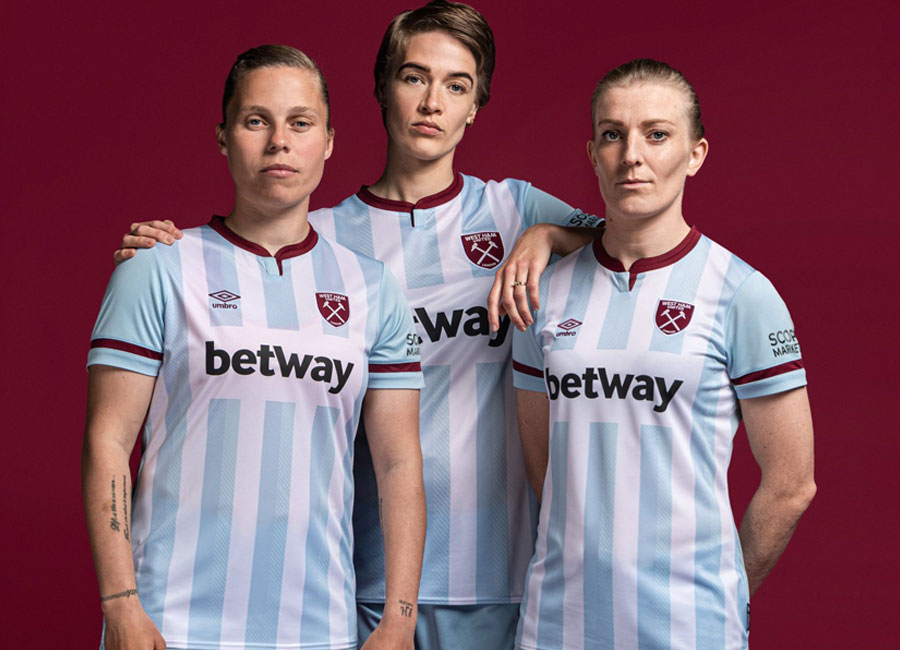 West Ham United 2021-22 Umbro Away Kit #WestHamUnited #WestHam #whufc #umbro