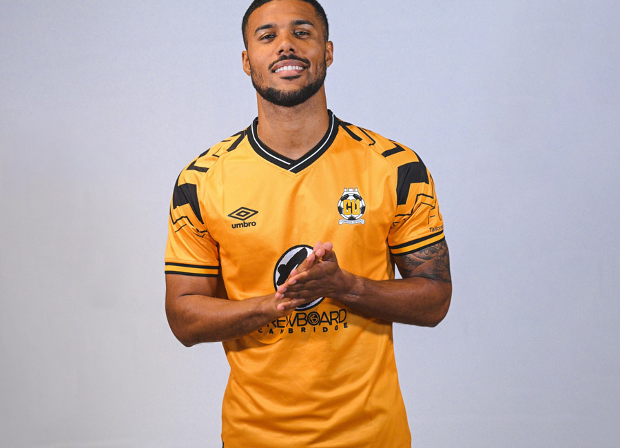 Cambridge United 2023-24 Umbro Home Kit