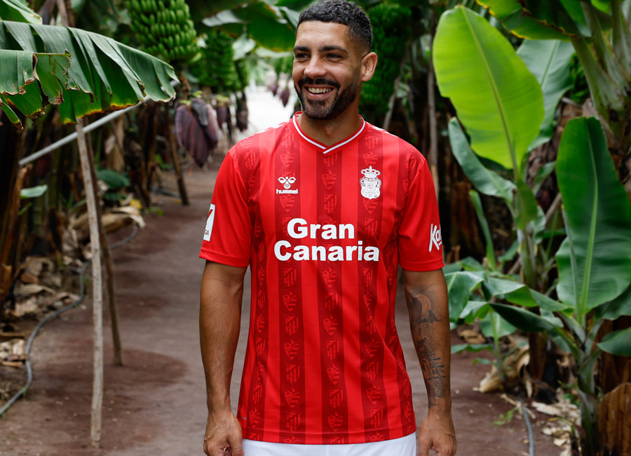 Las Palmas 2023-24 Hummel Third Kit
