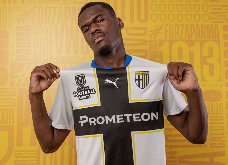 Parma 2023-24 Puma Home Kit
