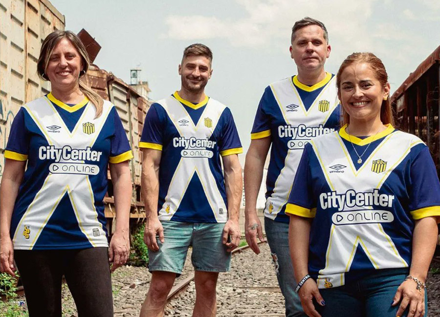Rosario Central 2023-24 Umbro Third Kit