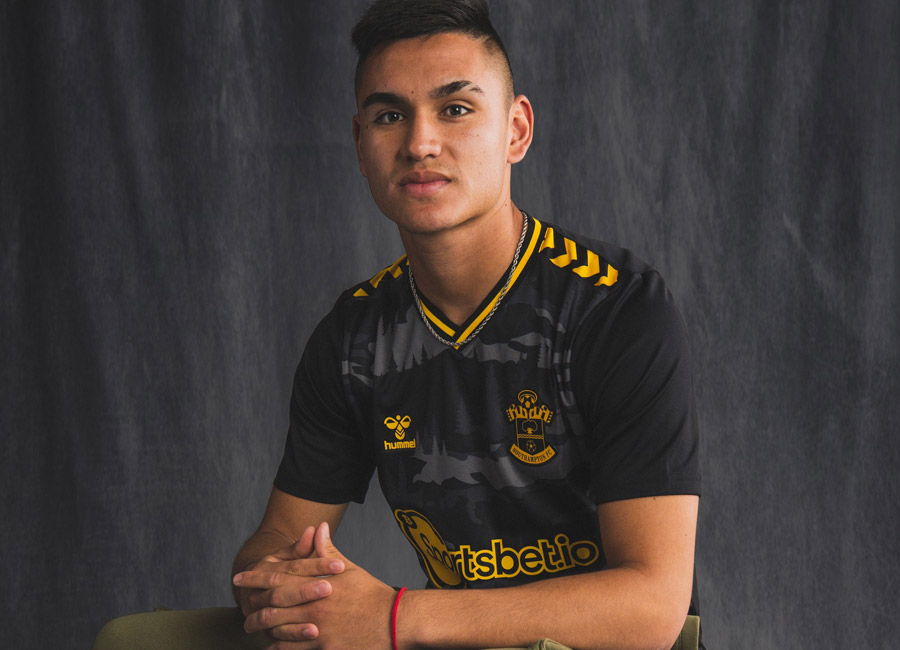 Southampton 2023-24 Hummel Third Kit