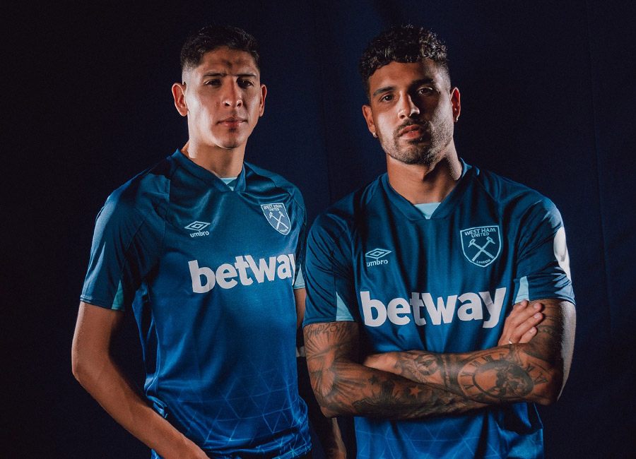 West Ham United 2023-24 Umbro Third Kit