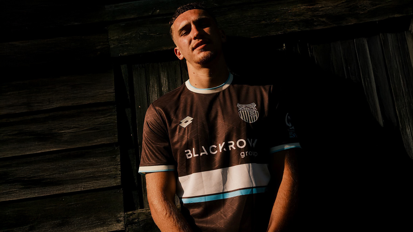Grimsby Town 26/27 Lotto Third Kit