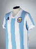 A BLUE AND WHITE ARGENTINA SHORT-SLEEVED SHIRT A BLUE AND WHITE ARGENTINA SHORT-SLEEVED SHIRT