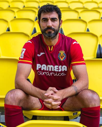 villarreal_2023_24_joma_away_kit_b.jpeg
