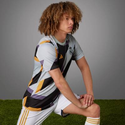 real_madrid_pre_match_jersey_wonder_silver_g.jpg