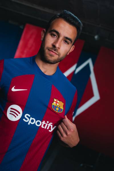 barcelona_2023_24_nike_home_kit_b.jpeg