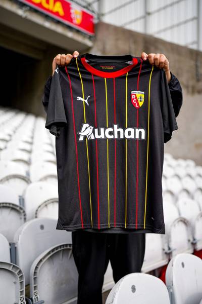 rc_lens_2023_24_puma_away_kit_05.jpg