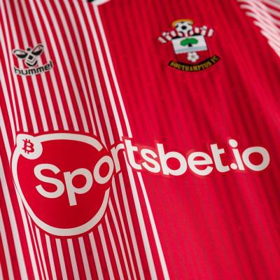 southampton_2023_24_hummel_home_kit_h.jpeg