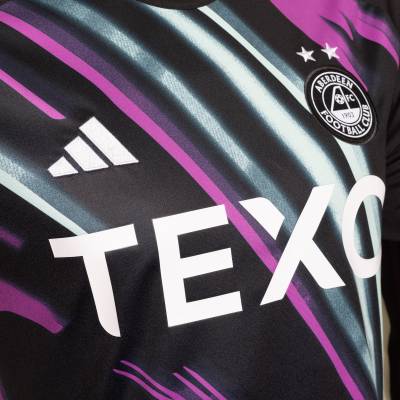 aberdeen_2023_24_adidas_away_kit_f.jpeg