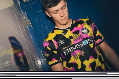 carlisle_united_2023_24_umbro_away_kit_b.jpeg