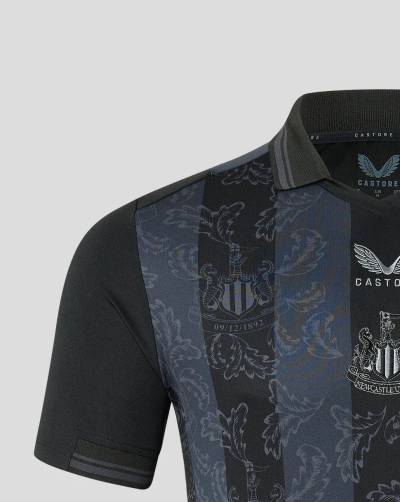 newcastle_united_2022_2023_castore_130th_anniversary_kit_c.jpg