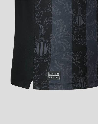 newcastle_united_2022_2023_castore_130th_anniversary_kit_e.jpg
