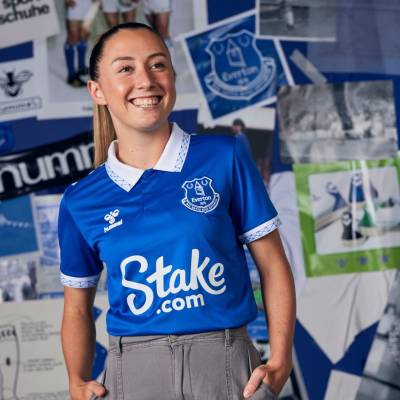 everton_2023_24_hummel_home_kit_2.jpeg