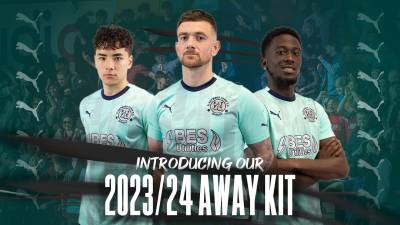 fleetwood_town_2023_24_puma_away_kit_f.jpeg