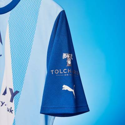 torquay_united_2023_24_puma_home_away_kits_e.jpeg