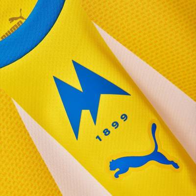 torquay_united_2023_24_puma_home_away_kits_h.jpeg