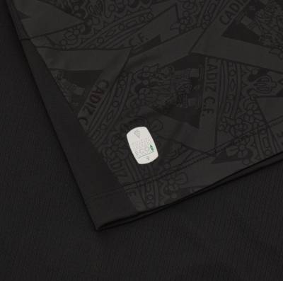 cadiz_2023_24_macron_away_kit_4.jpg