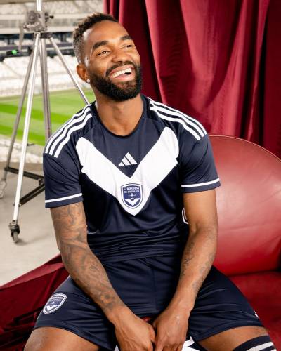 girondins_bordeaux_2023_24_adidas_home_kit_a.jpeg