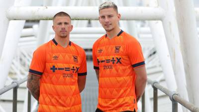 ipswich_town_2023_24_umbro_away_kit_e.jpeg