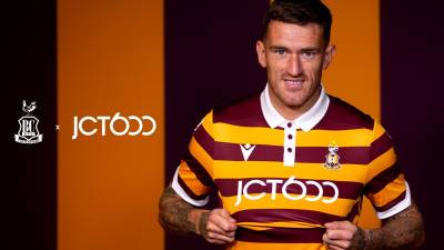 bradford_city_2023_24_macron_home_kit_g.jpeg