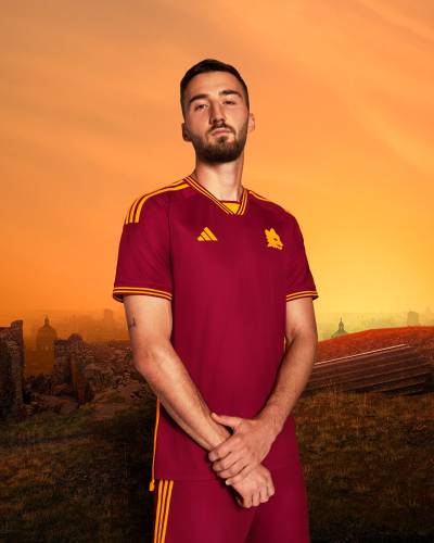 as_roma_2023_24_adidas_home_kit_f.jpeg