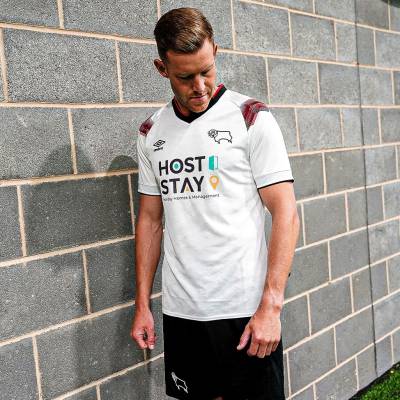 derby_county_2023_24_umbro_home_kit_b.jpg