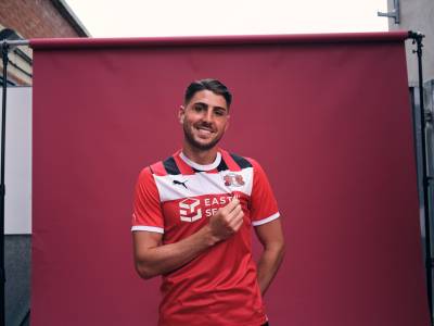leyton_orient_2023_24_home_away_third_kits_e.jpeg