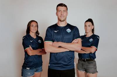 lazio_2023_24_mizuno_away_kit_a.jpeg