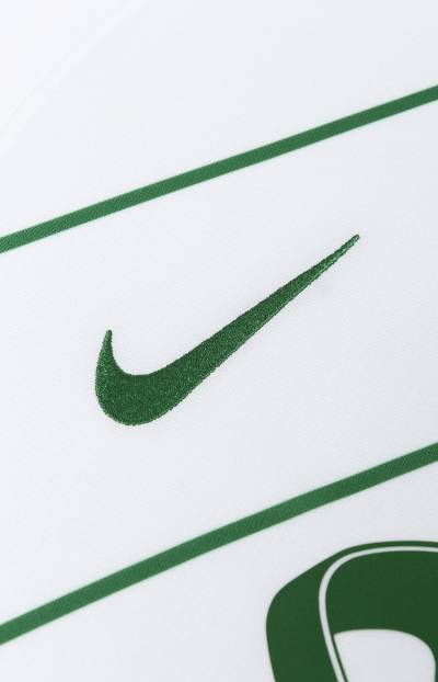 sporting_lisbon_2023_24_nike_away_kit_4.jpeg