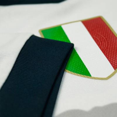 napoli_2023_24_ea7_away_kit_j.jpeg