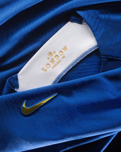 chelsea_2023_24_nike_home_kit_f.jpeg