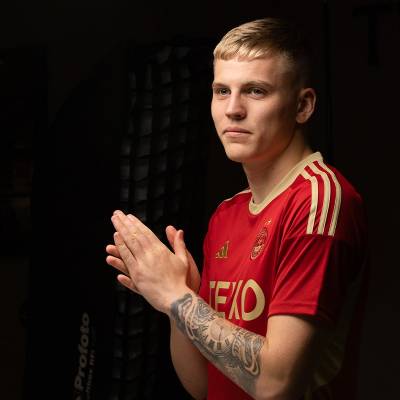 aberdeen_2023_24_adidas_home_kit_a.jpeg