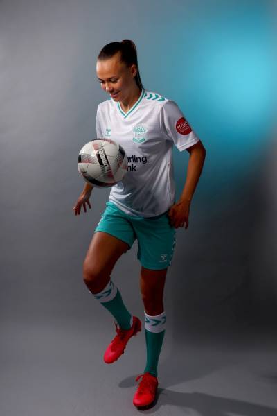 southampton_2023_24_hummel_away_kit_c.jpeg