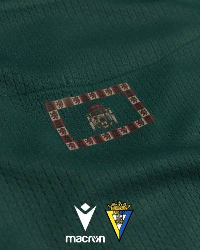 cadiz_2023_24_macron_third_kit_8.jpeg
