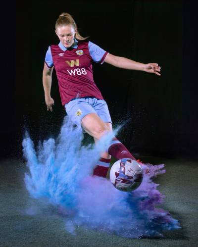 burnley_2023_24_umbro_home_kit_c.jpeg