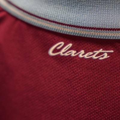 burnley_2023_24_umbro_home_kit_d.jpeg