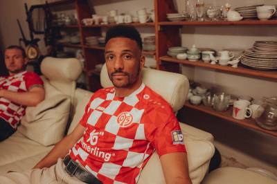 mainz_05_2023_24_jako_home_kit_c.jpeg