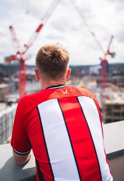 sheffield_united_2023_24_errea_home_kit_e.jpeg