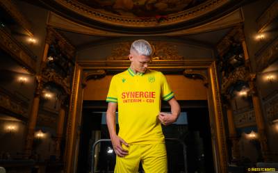 fc_nantes_2023_24_macron_home_kit_c.jpeg
