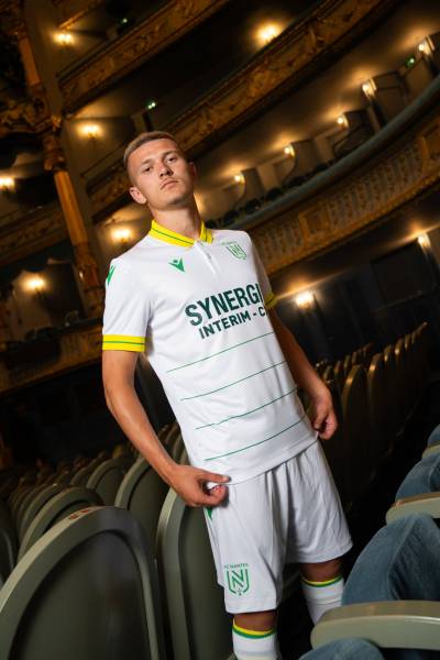 fc_nantes_2023_24_macron_away_kit_b.jpeg