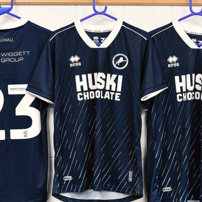 millwall_2023_24_errea_home_kit_f.jpeg